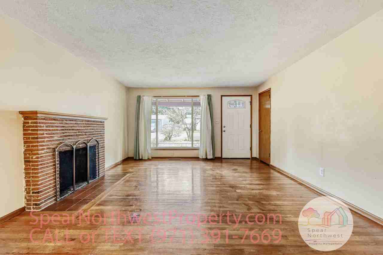 9515 Se Stanley Ave #1 - Photo 6 of 29