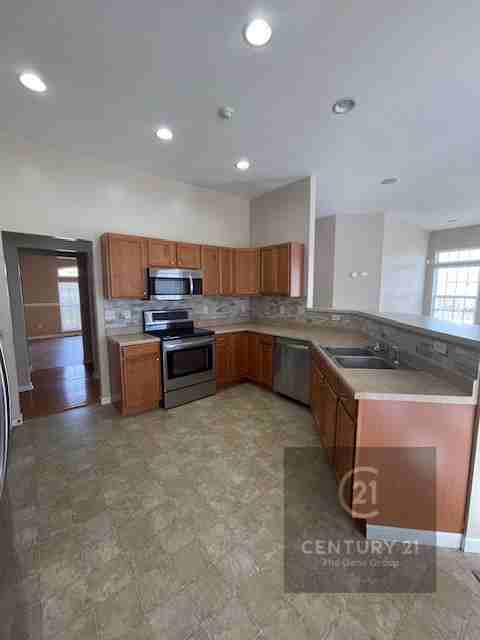 3572 Park Crest Ln #1 - Photo 6 of 15