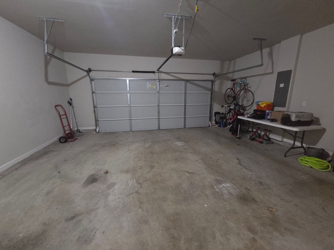 1274 Towne Square Ct - Photo 5 of 14