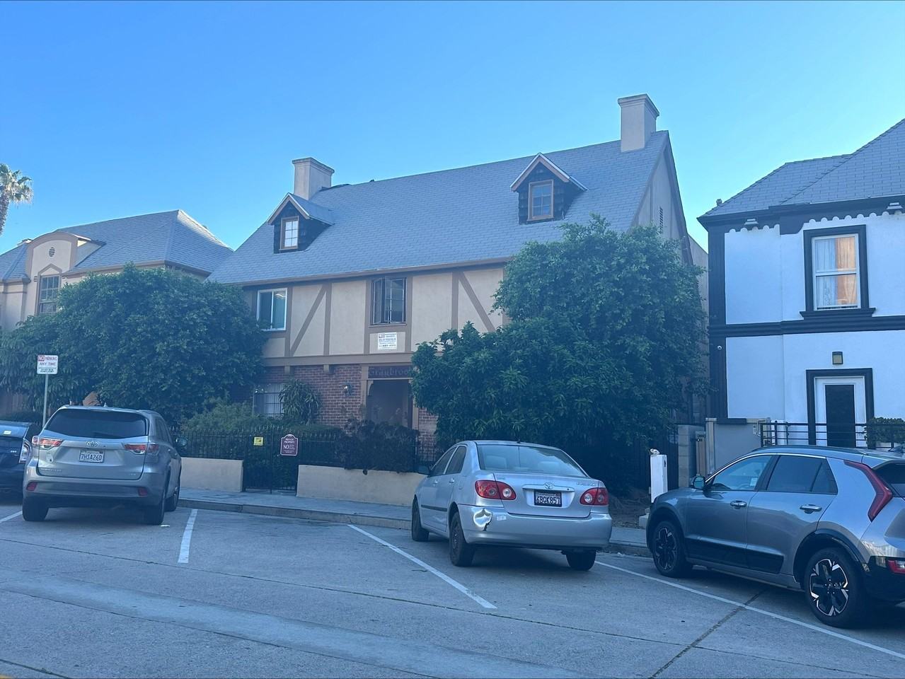 1772-1782 ORCHID AVE. - Photo 3 of 3