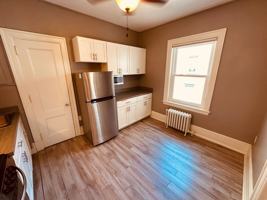 featured image of 7 W Philadelphia St