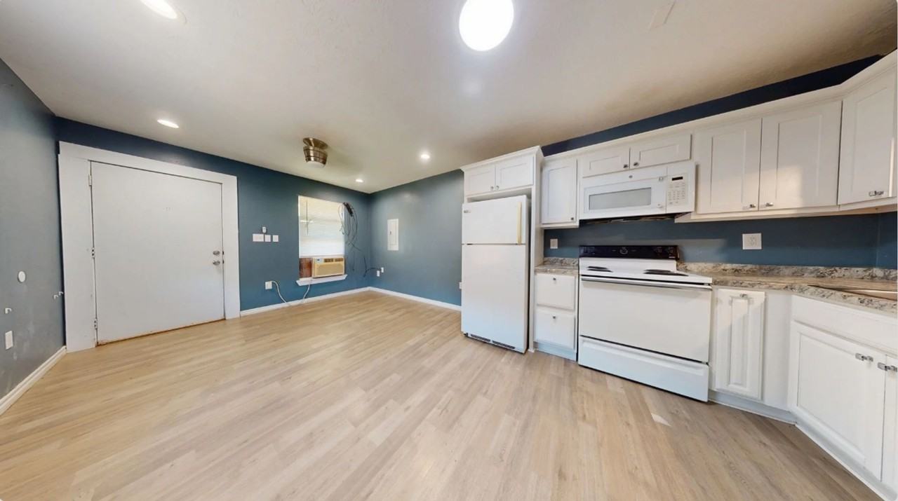 6031 Mount Hope - Photo 2 of 8