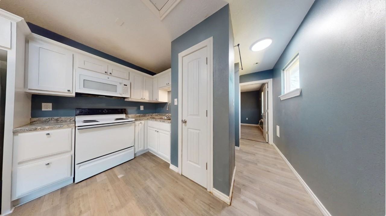 6031 Mount Hope - Photo 3 of 8