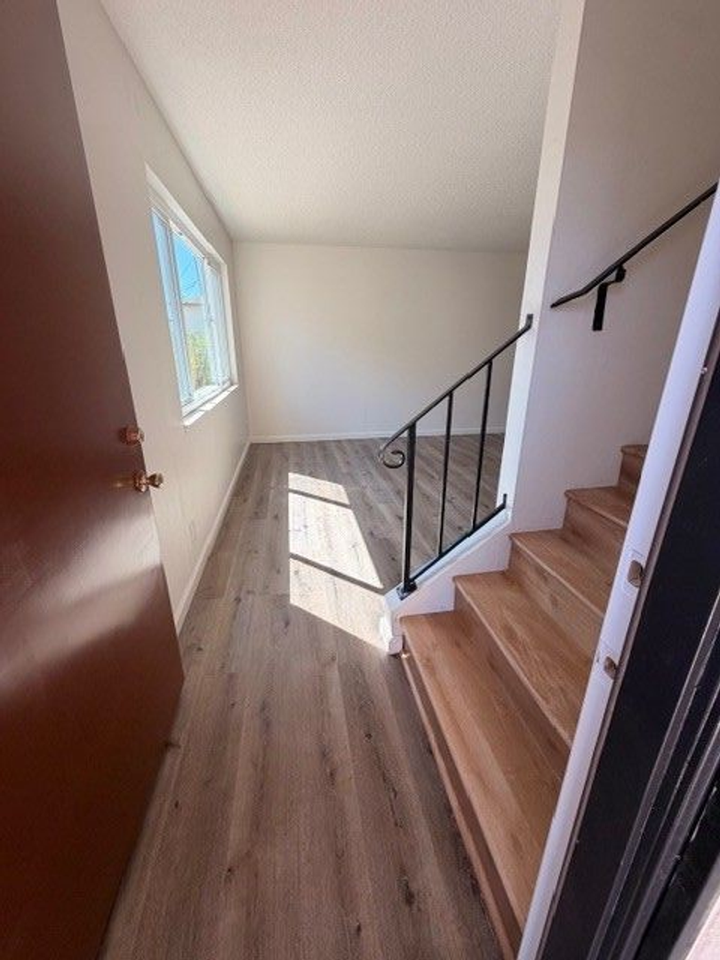 EBS T 29163 - Photo 5 of 48