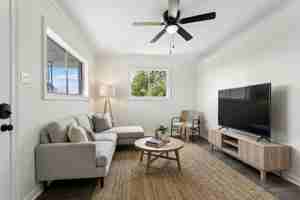 featured image of 212 Severn Ave #B