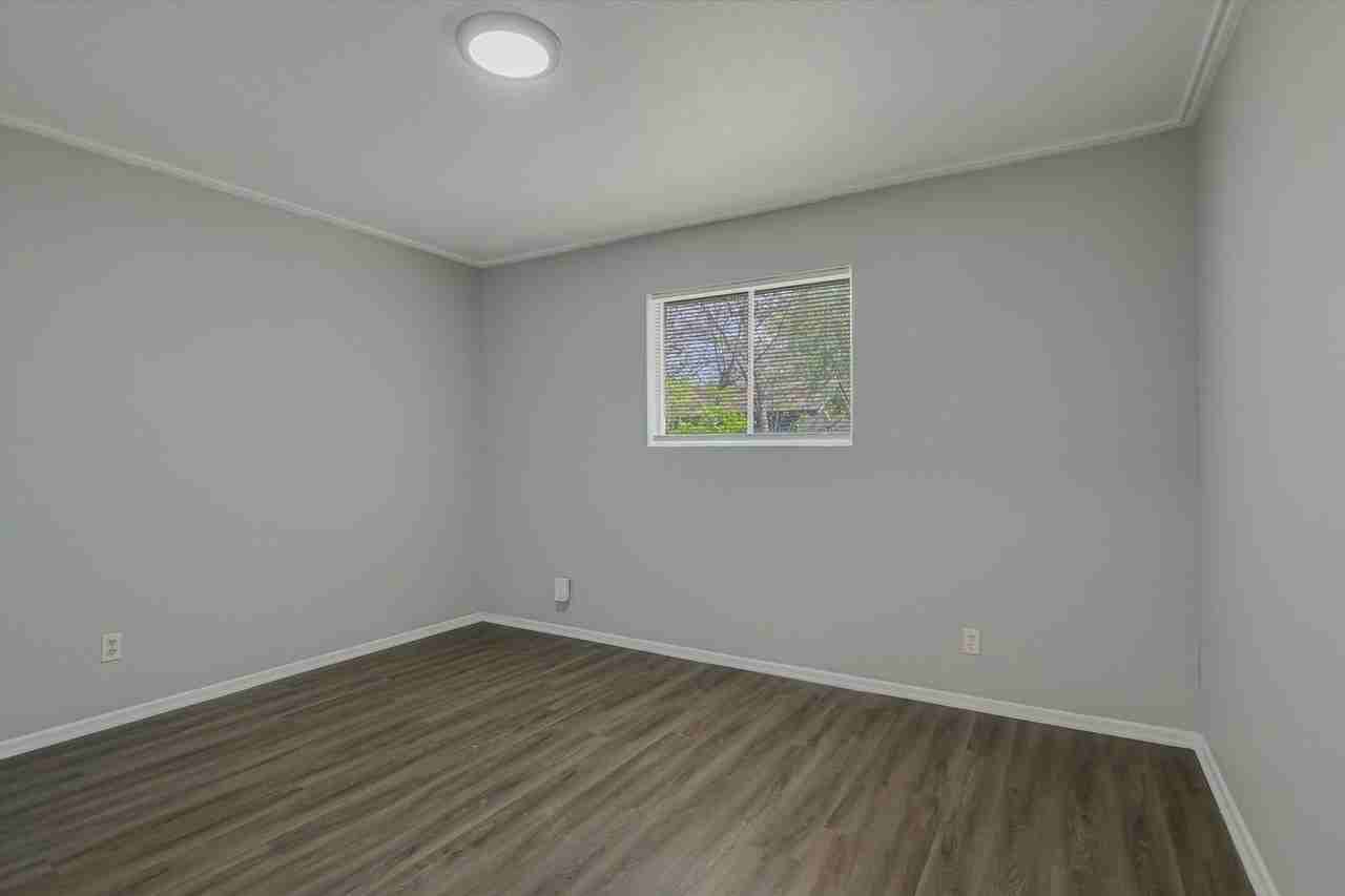 1811 Magnolia Dr - Photo 6 of 10