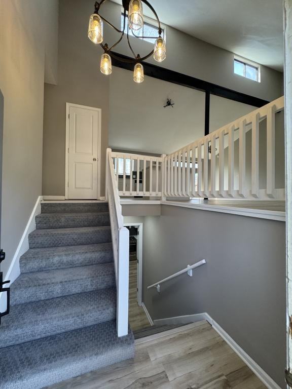 9206 Greenway Ln - Photo 2 of 35