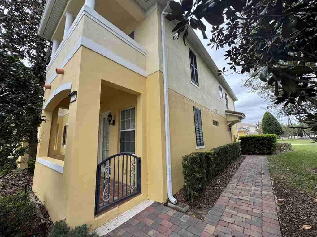 11902 Lorenza Ln - Photo 3 of 50