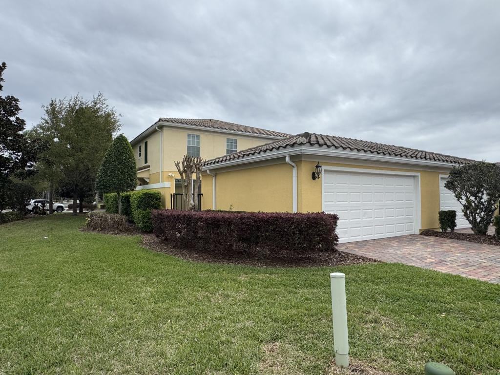 11902 Lorenza Ln - Photo 7 of 50