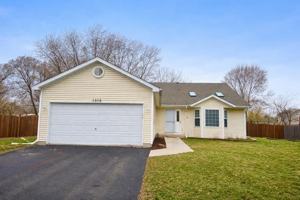 featured image of 1515 Thornwood Ln