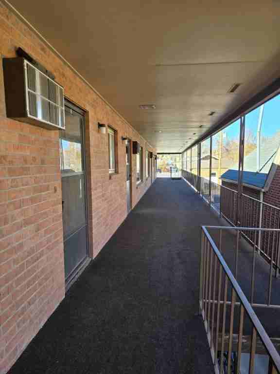 725 Macon Ave - Photo 3 of 22