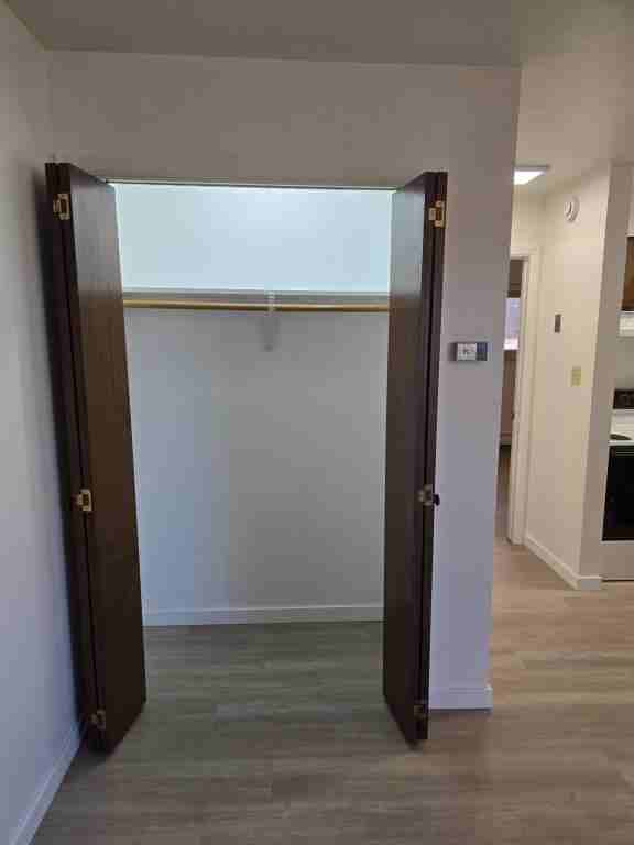 725 Macon Ave - Photo 6 of 22