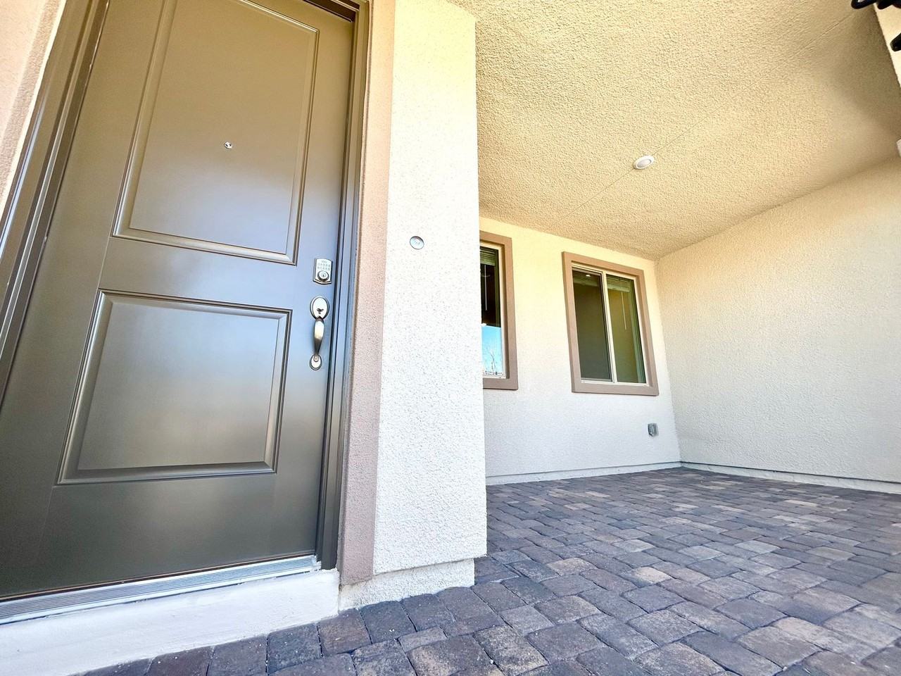 12504 Kings Creek Pl - Photo 2 of 25