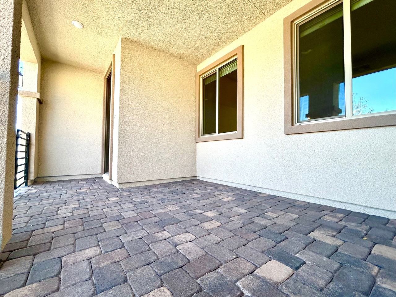 12504 Kings Creek Pl - Photo 3 of 25