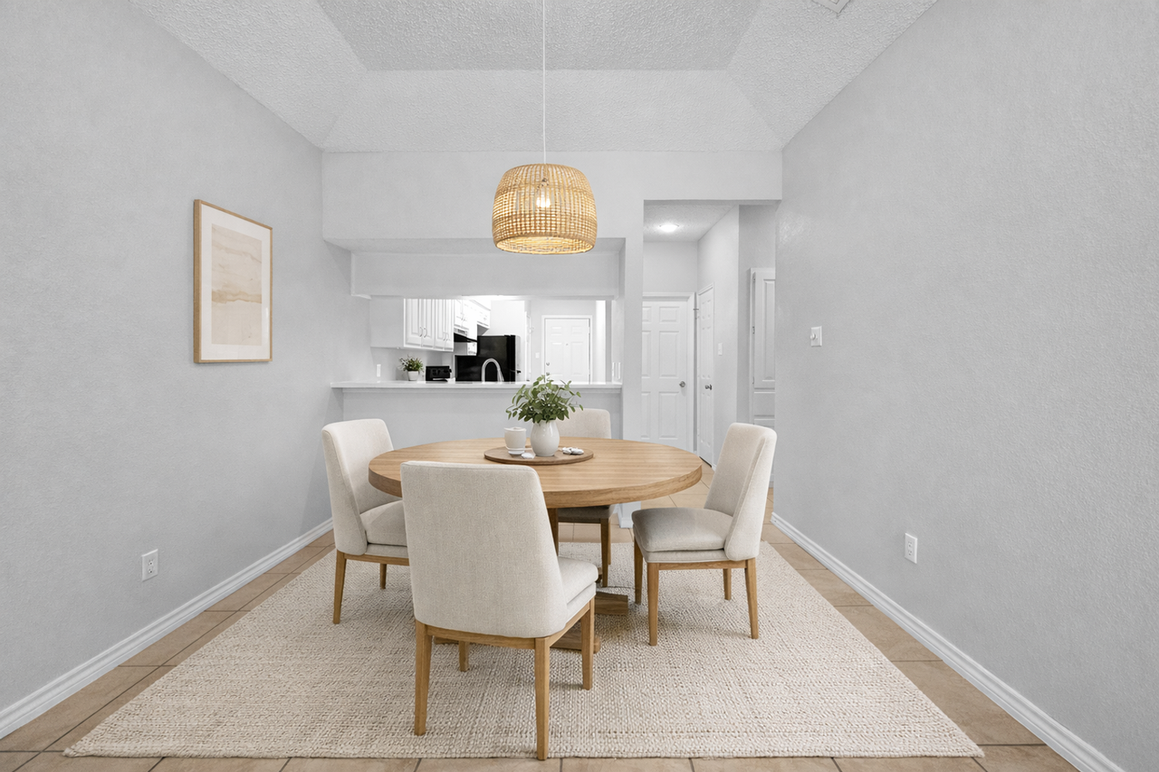 700 Monique - Photo 6 of 28