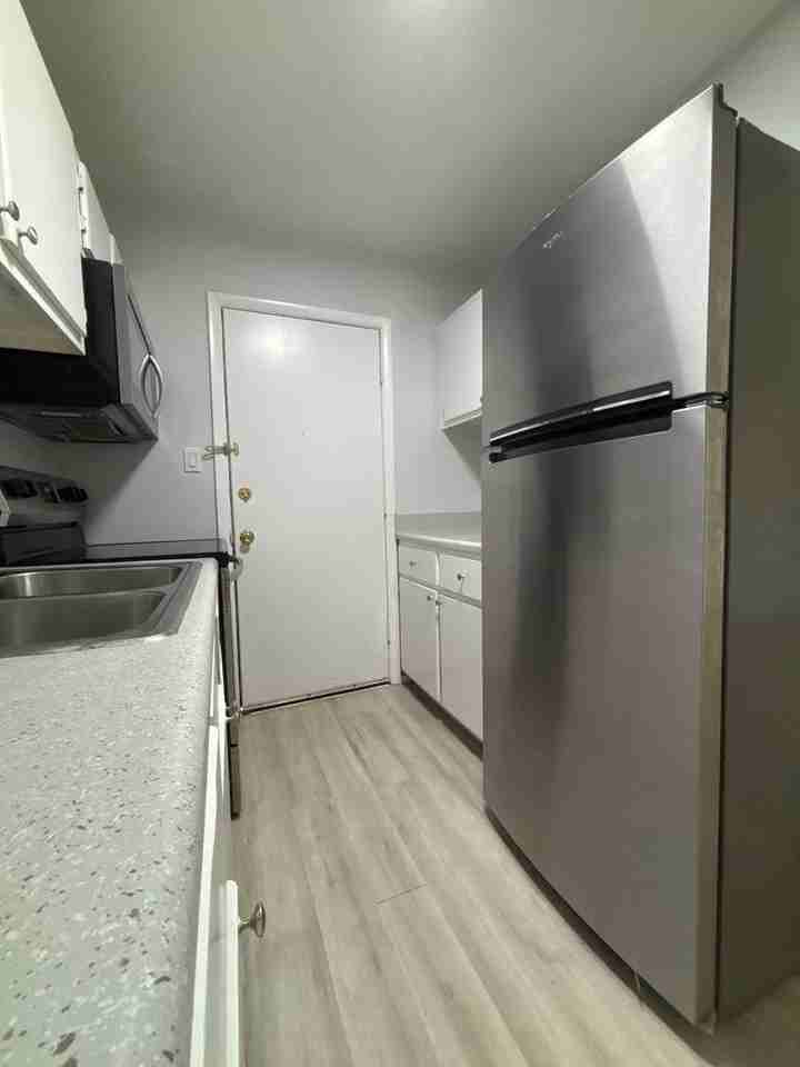 Georgetown Manor LLC - Photo 3 of 15