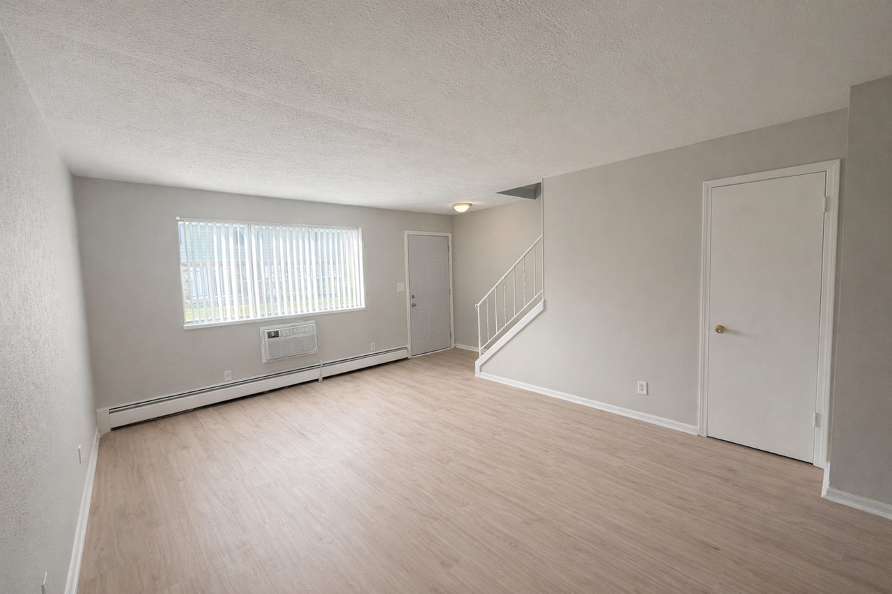 2860 Taft Ave Sw - Photo 2 of 12