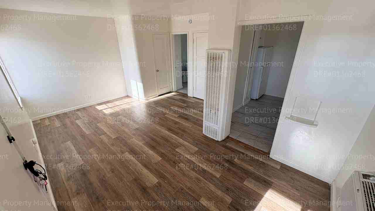 2190 Monterey St - Photo 5 of 19