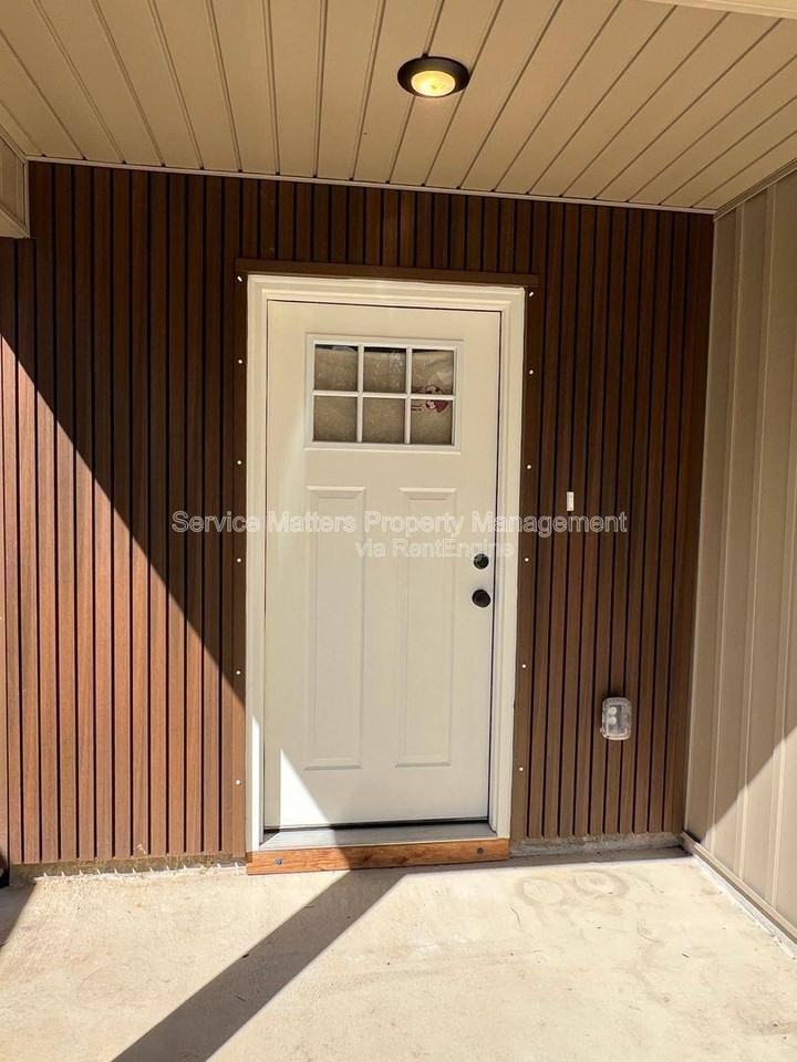 3241 Damon Dr - Photo 3 of 10