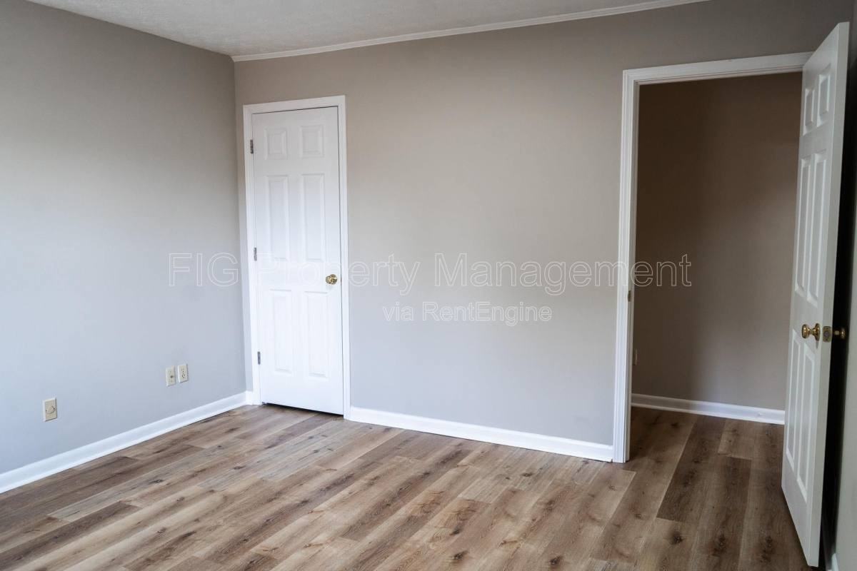 1816 Lively Rd - Photo 3 of 10