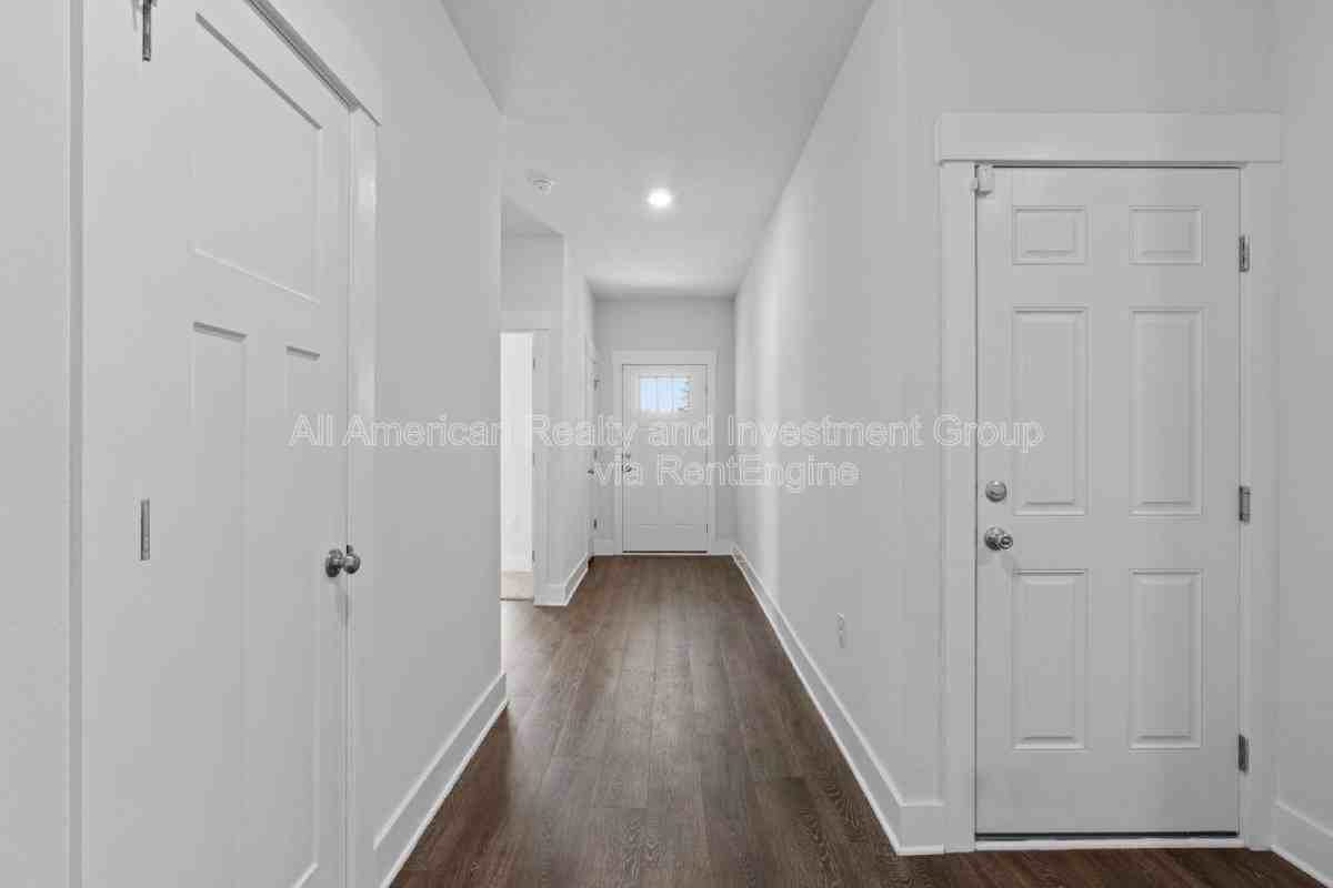1905 Noleka Ct - Photo 3 of 10