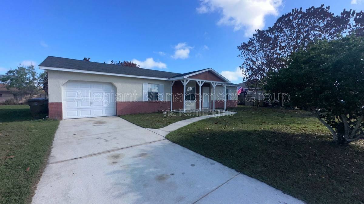165 Toluca Dr - Photo 2 of 10