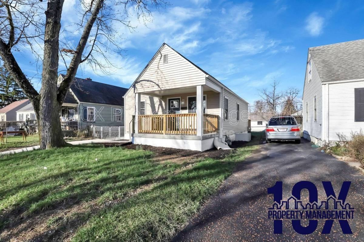 2453 Mcguffey Rd - Photo 3 of 10