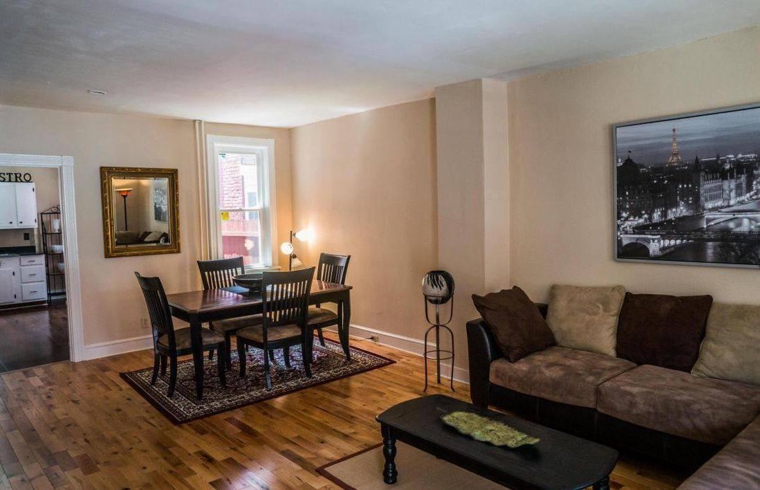 512 E Fulton St - Photo 2 of 10