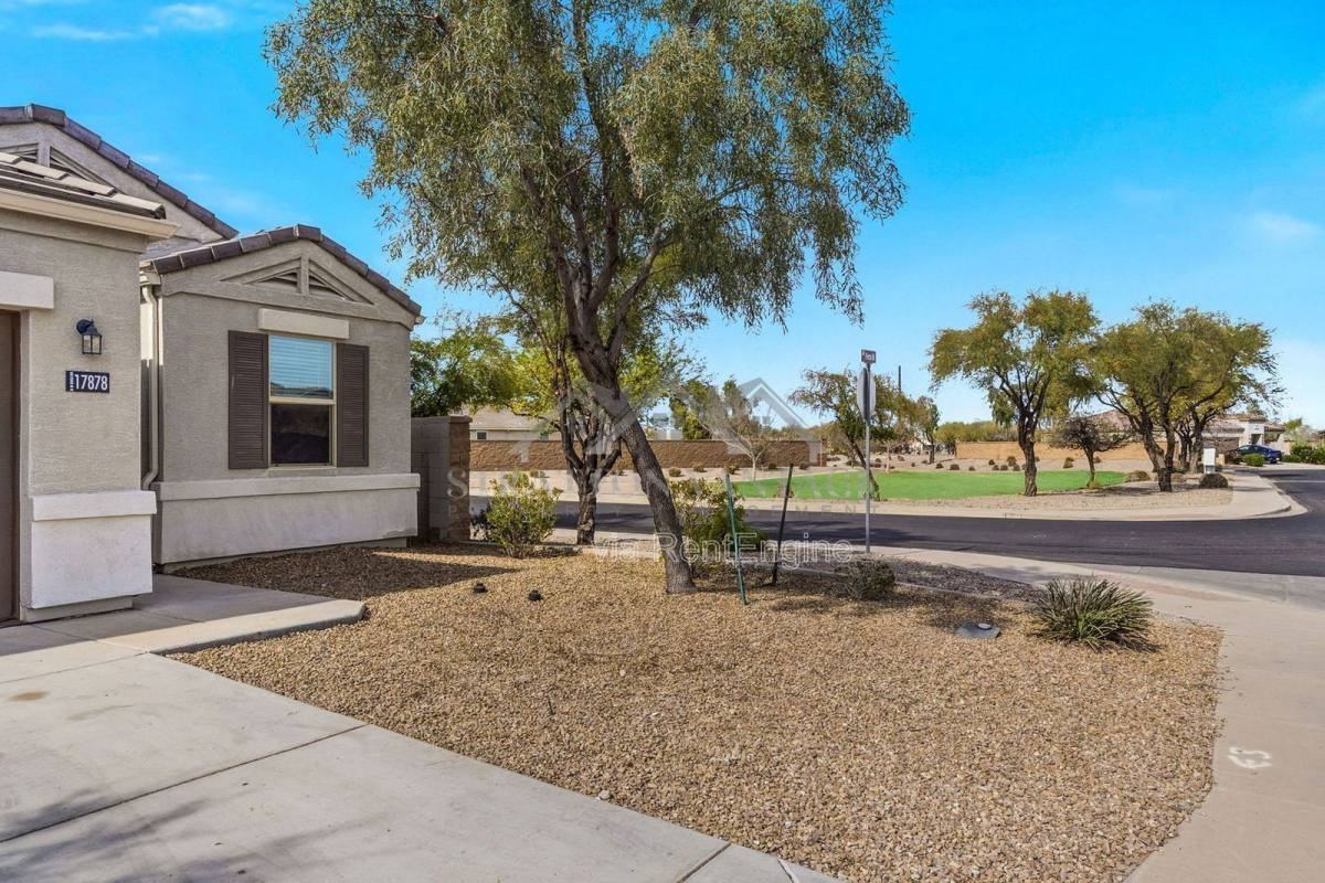 17878 N Pietra Rd - Photo 2 of 10
