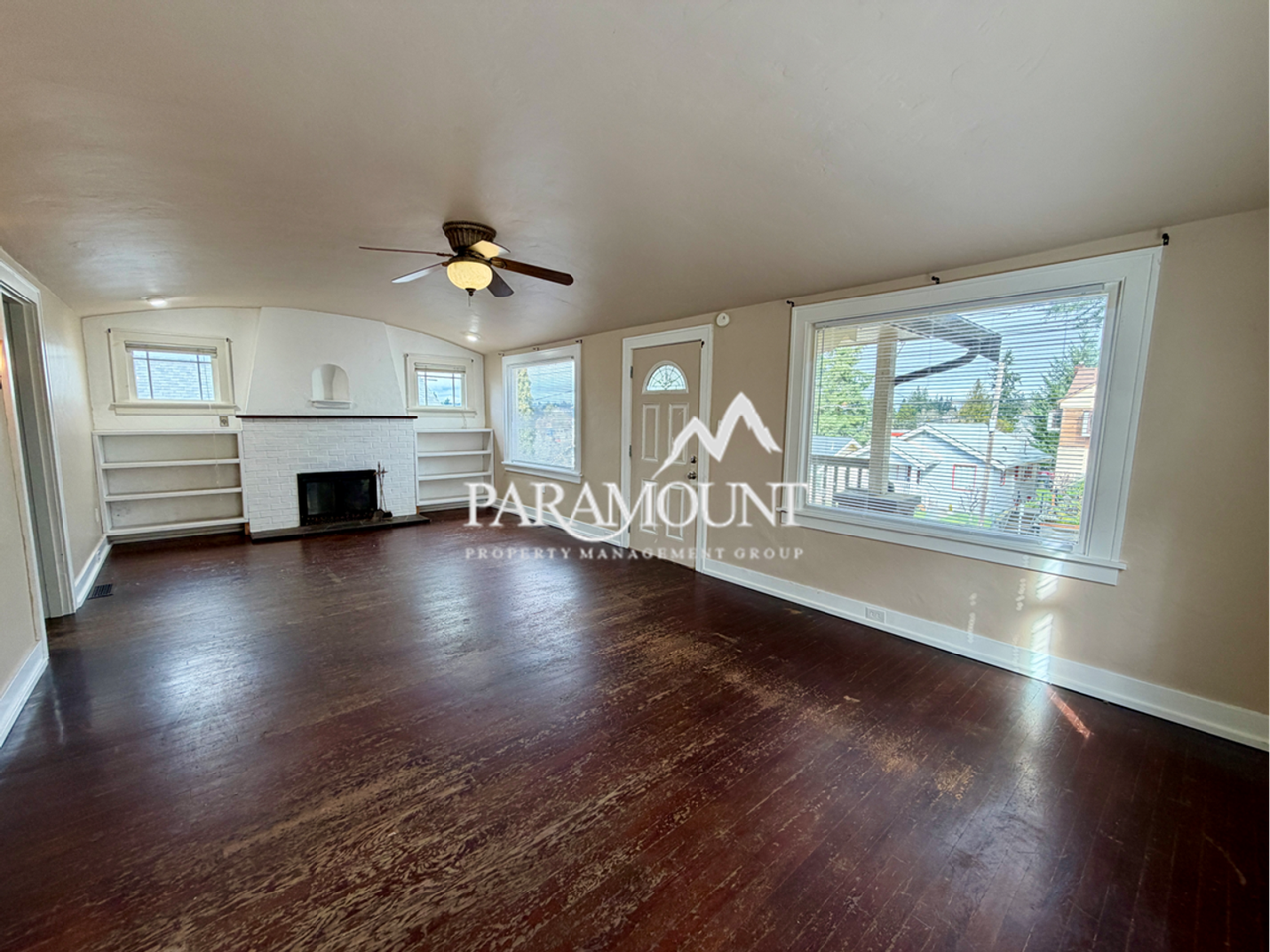 1919 5th St - Photo 4 of 23