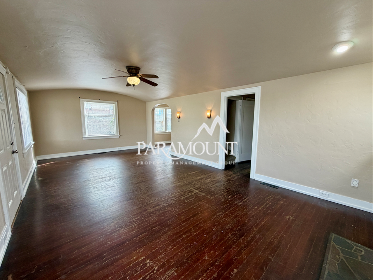 1919 5th St - Photo 5 of 23