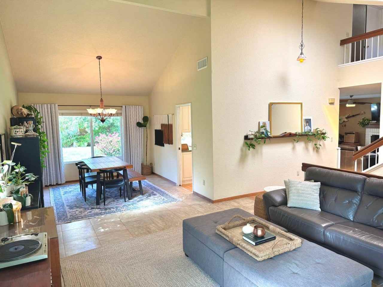 220 Via Tavira - Photo 6 of 31