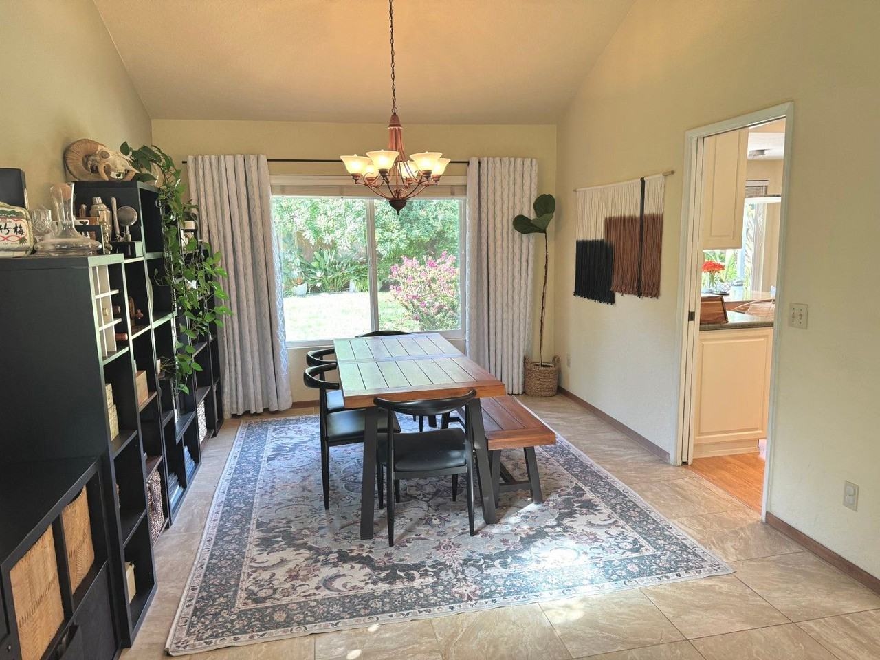 220 Via Tavira - Photo 7 of 31