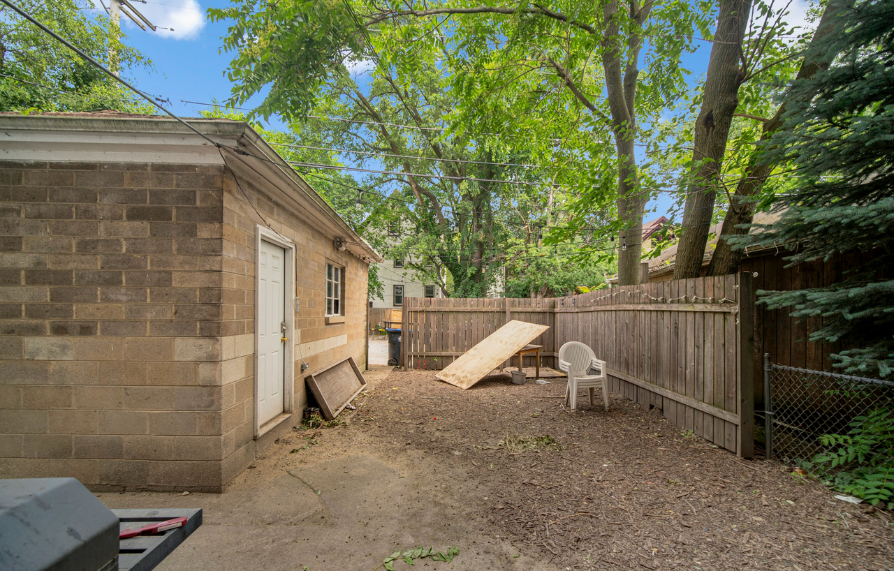 1029 Garnett - Photo 4 of 5