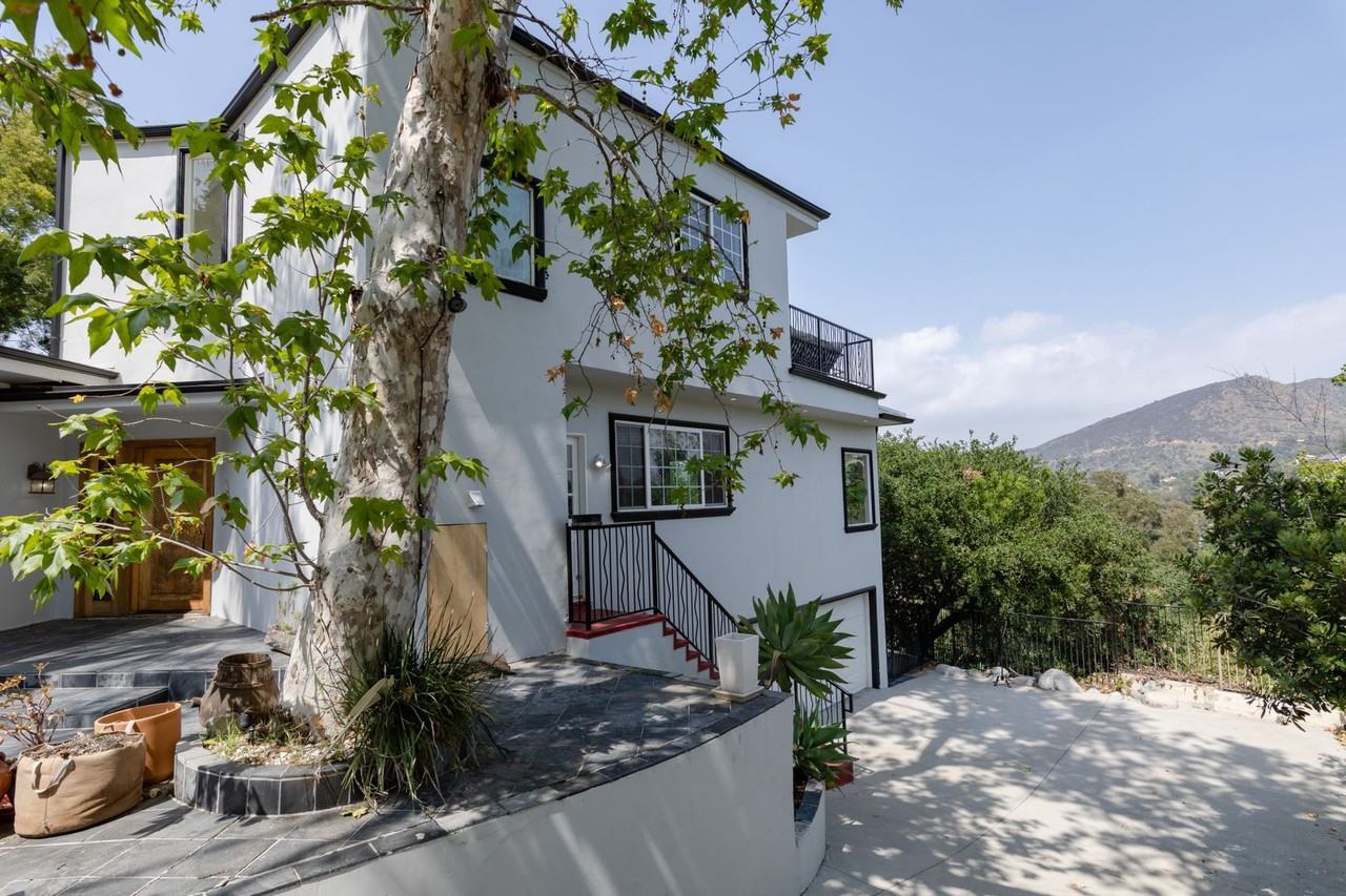 3008 Passmore Dr - Photo 2 of 50