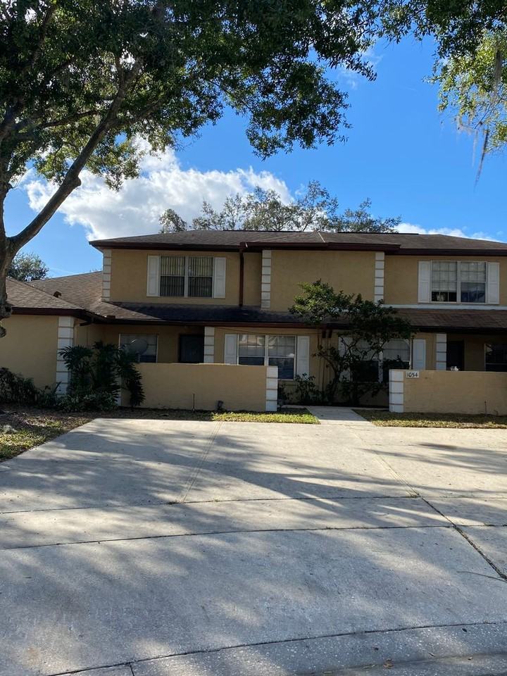 1052 Sophie Blvd - Photo 2 of 24