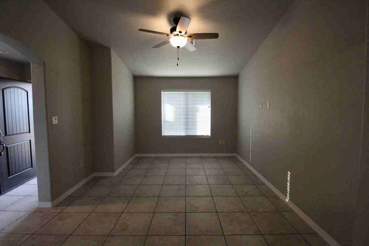 11319 S Avenida Compadres - Photo 4 of 21