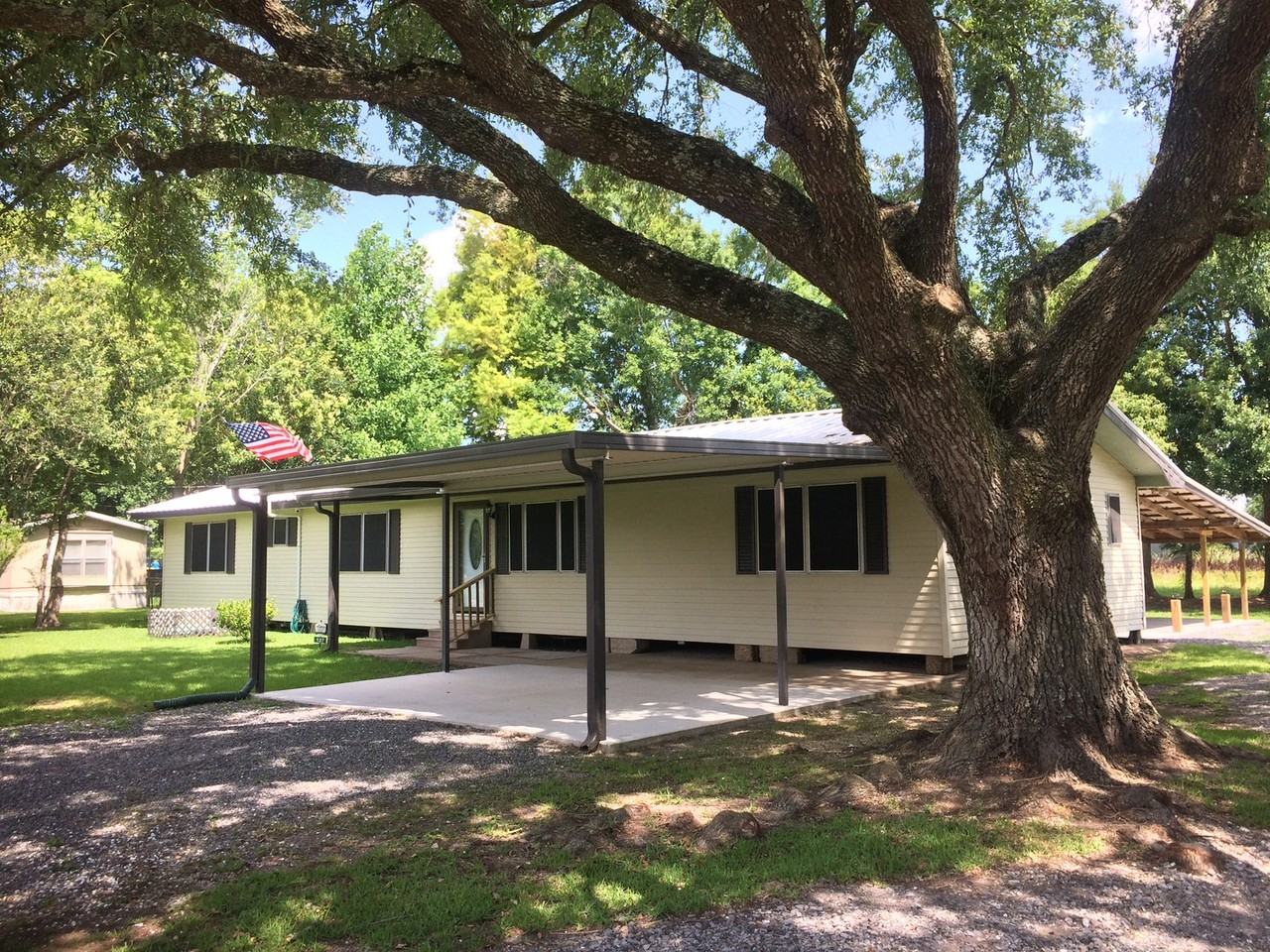 127 Allister Rd - Photo 2 of 16