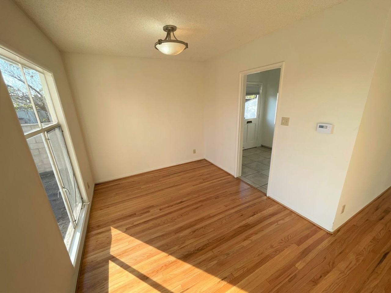 3122 Central Ave - Photo 5 of 32