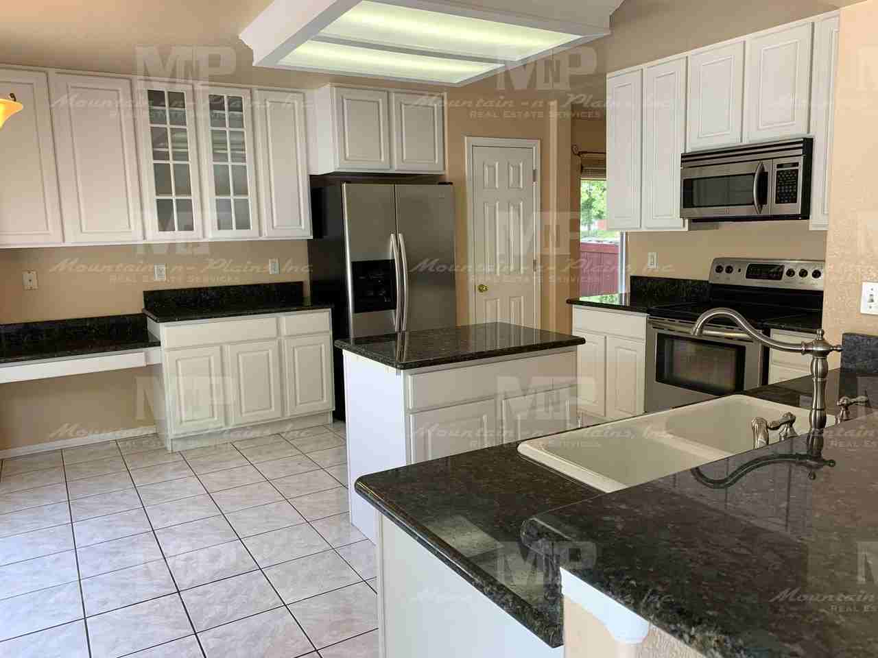 714 Bentley Pl - Photo 5 of 21