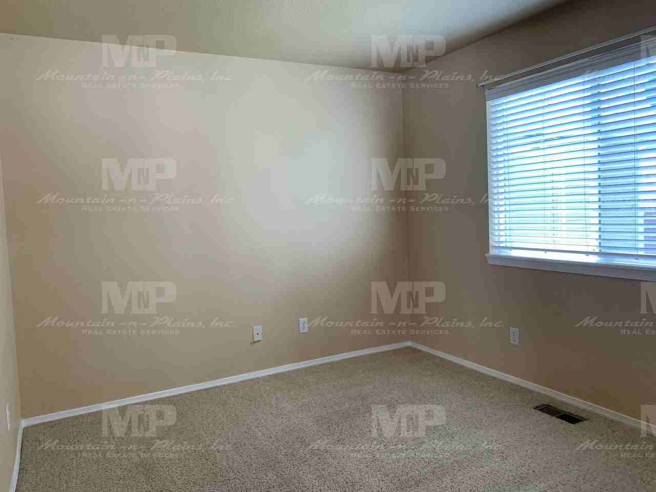 714 Bentley Pl - Photo 7 of 21