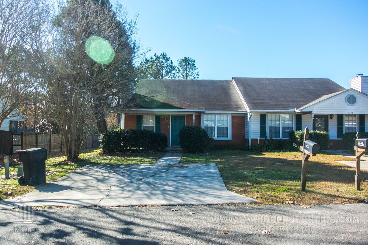 2423 Ian Dr - Photo 2 of 26