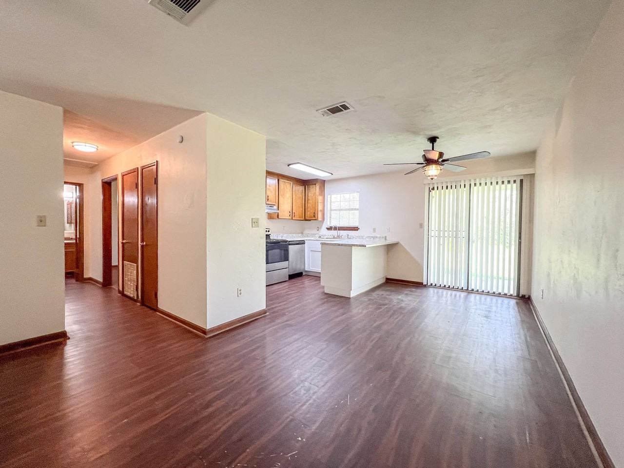 1400 Fuller Rd - Photo 7 of 23