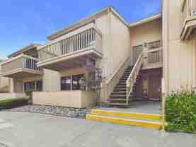 300 Glenwood Cir - Photo 1 of 1