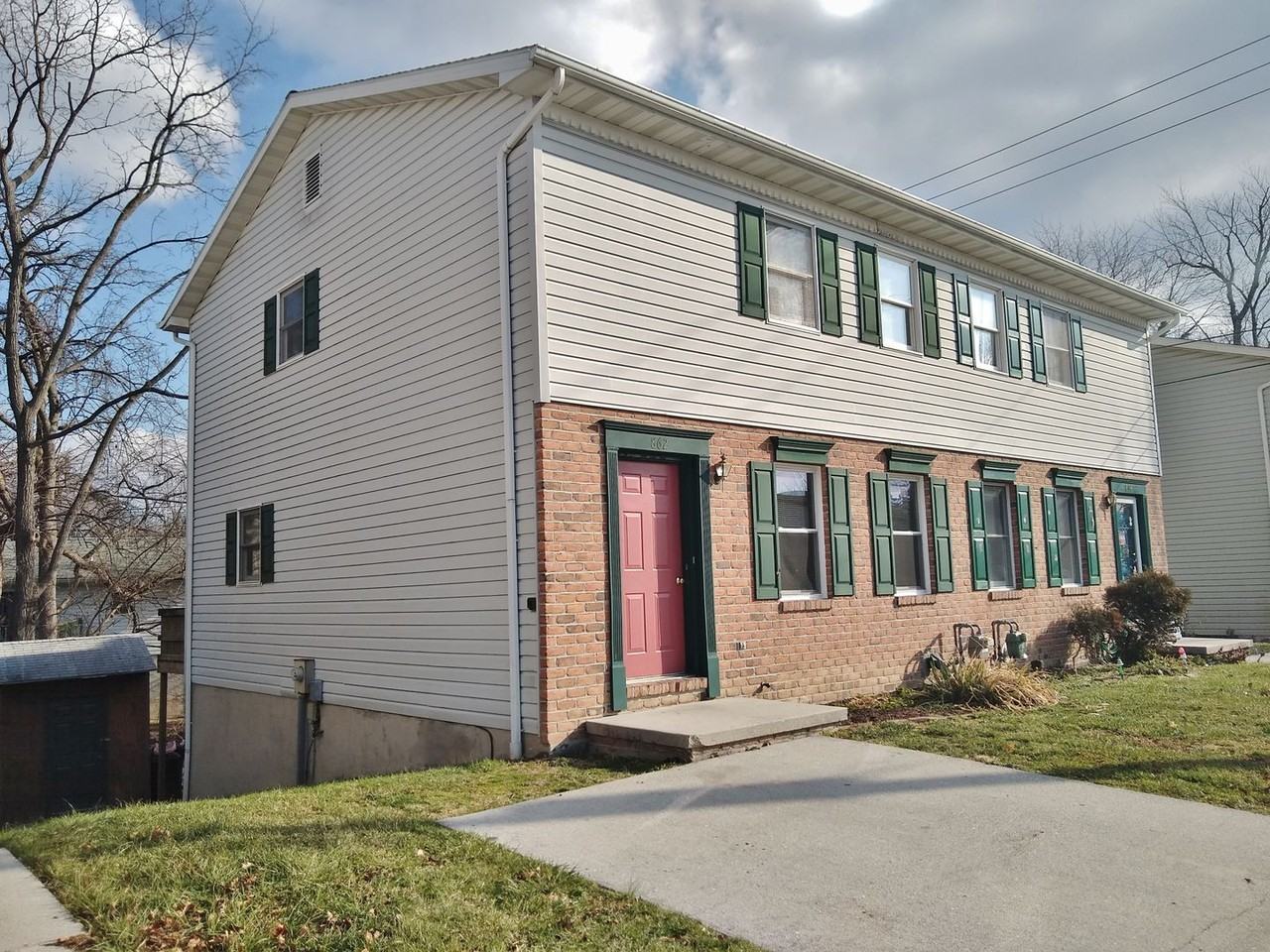 862 Mcallister St - Photo 2 of 34