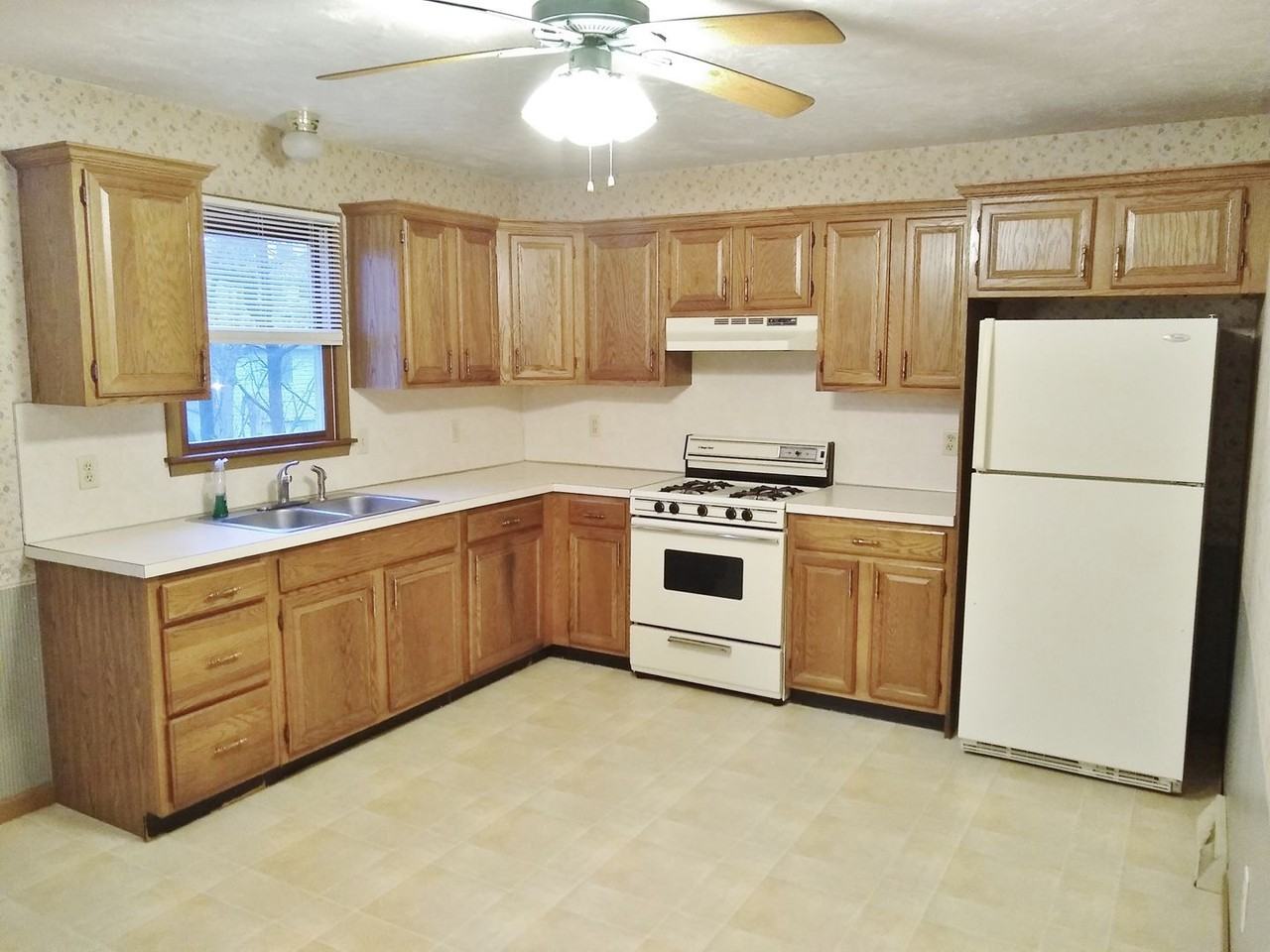 862 Mcallister St - Photo 7 of 34