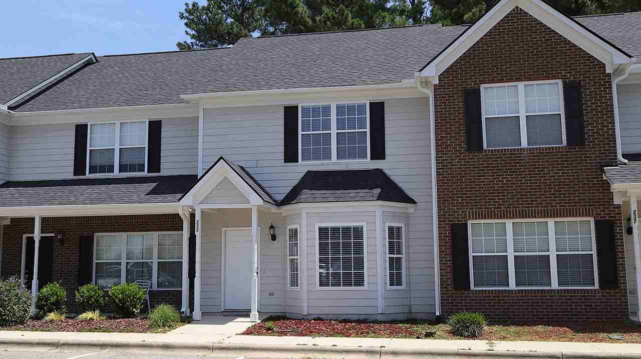 233 Dairy Rd - Photo 2 of 19