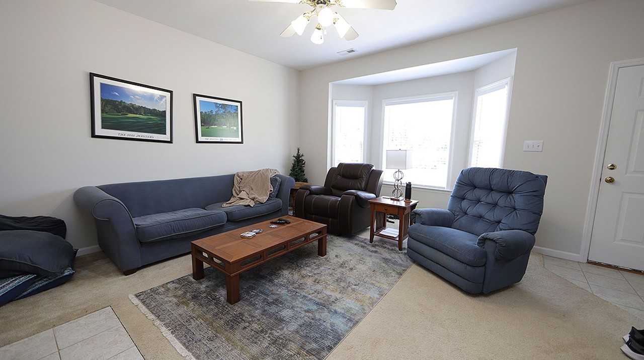 233 Dairy Rd - Photo 6 of 19