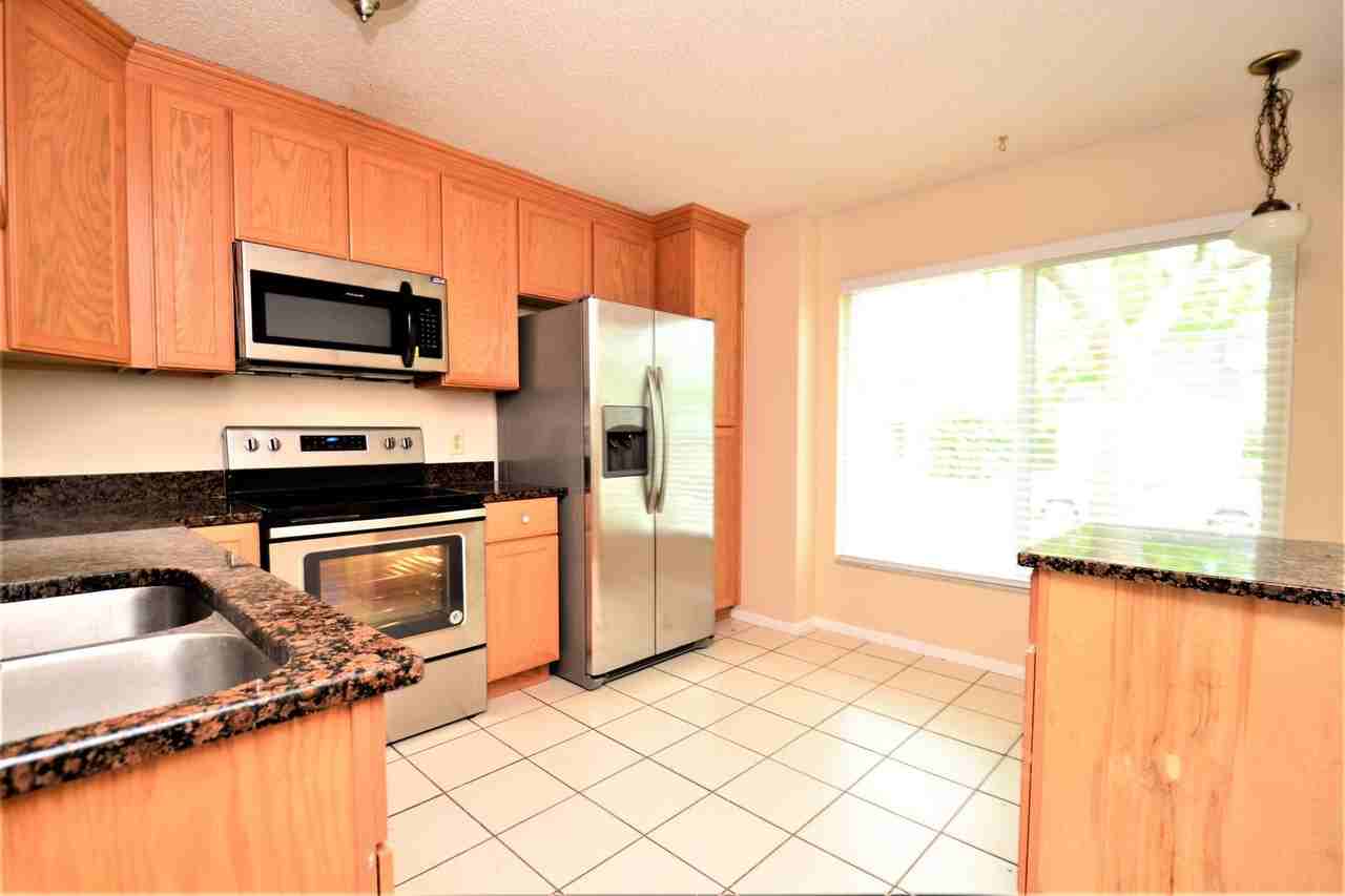 1005 Covington St - Photo 4 of 11