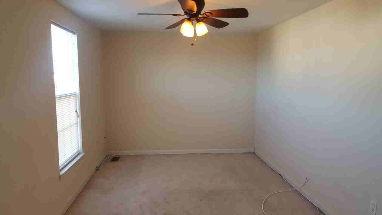 923 Pirates Ct - Photo 6 of 21